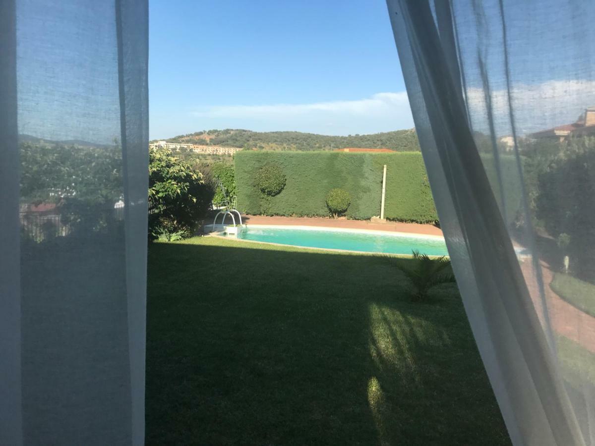 Jardin De La Yedra Guest House Caceres Exterior photo